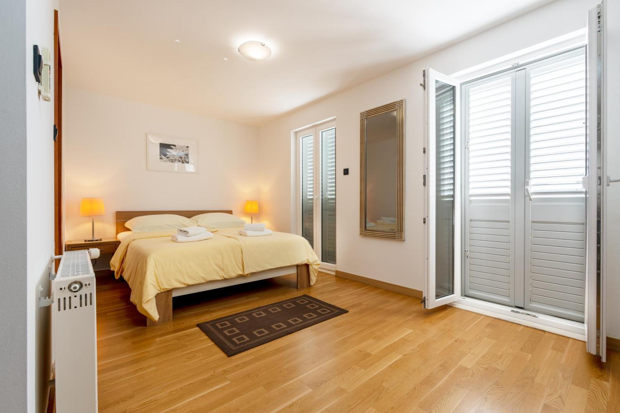 Marina Apartment Slano